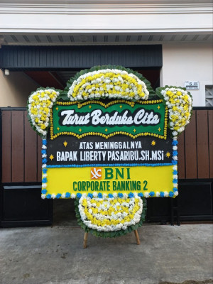 Papan Bunga Duka di Padasari
